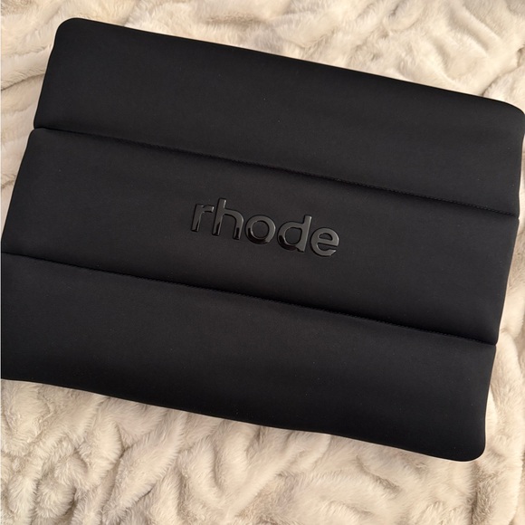 RHODE Oversized Bubble Bag - Picture 3 of 3